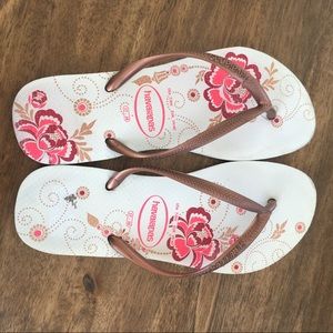 Havaianas flip flops - like new